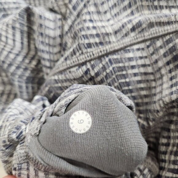 Lululemon Leggings Women's 6 Wunder Under High-Rise Tight 25" Gray Geometrics - Picture 10 of 10